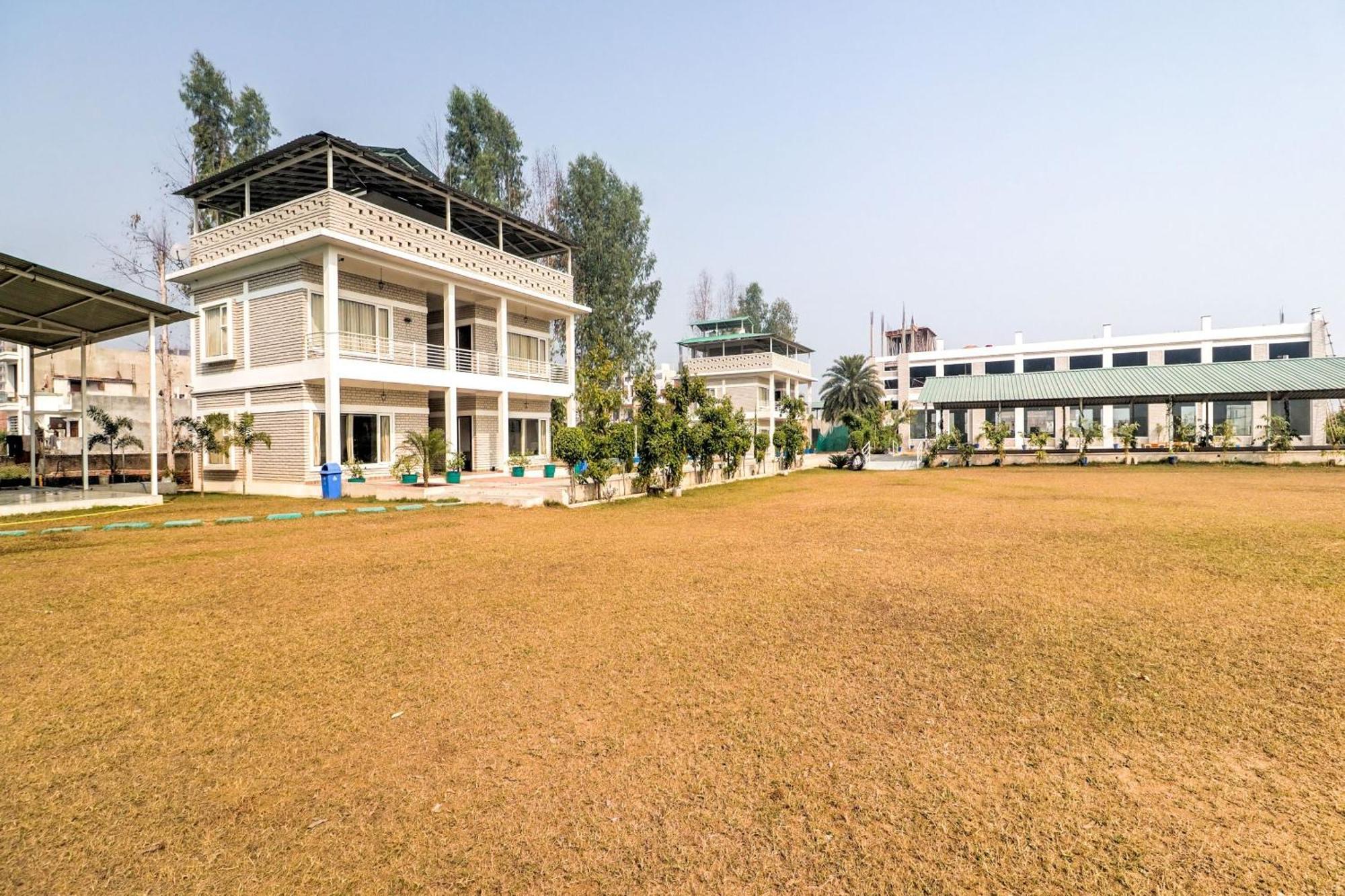 Townhouse Amaraa Farms Near Lulu Hypermarket لاكناو المظهر الخارجي الصورة